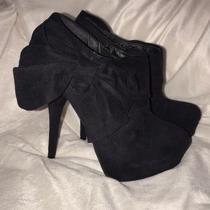 Charlotte Russe black heel booties
